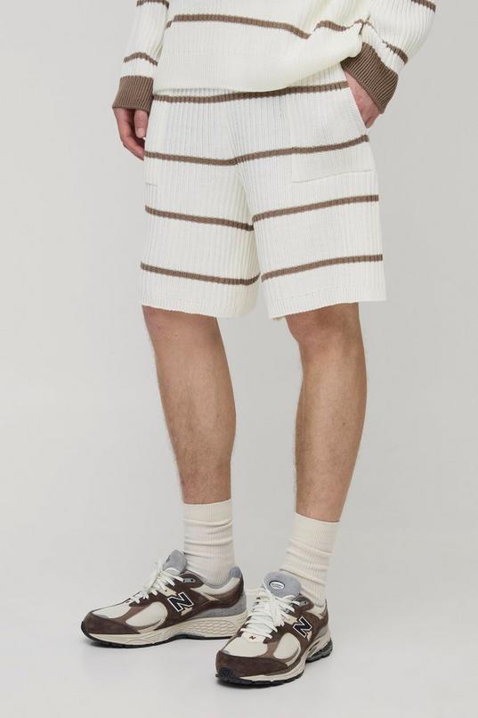 Tall Stripe Relaxed Knitted Shorts by BOOHOOMAN