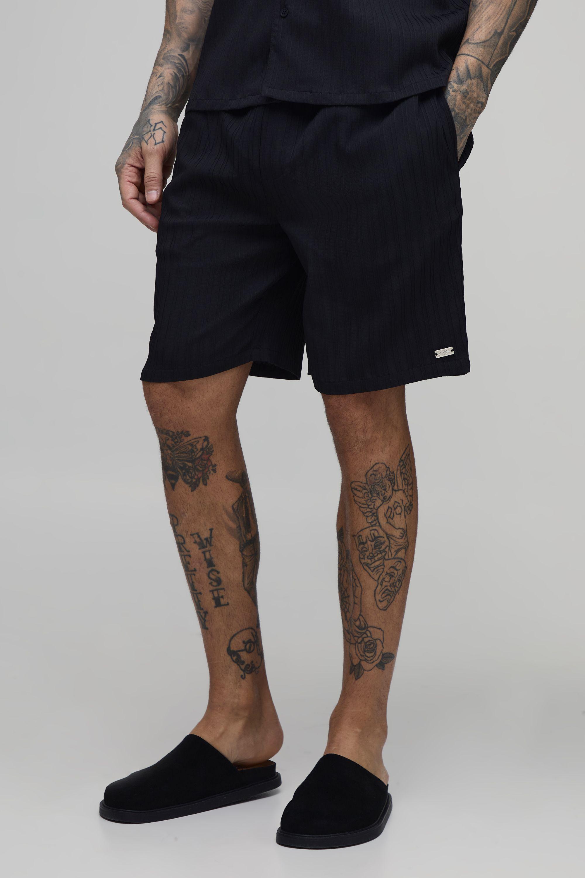 Tall Textured Pleated Relaxed Fit Shorts by BOOHOOMAN