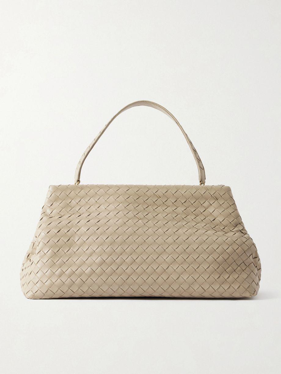 The 1998 Intrecciato leather shoulder bag by BOTTEGA VENETA