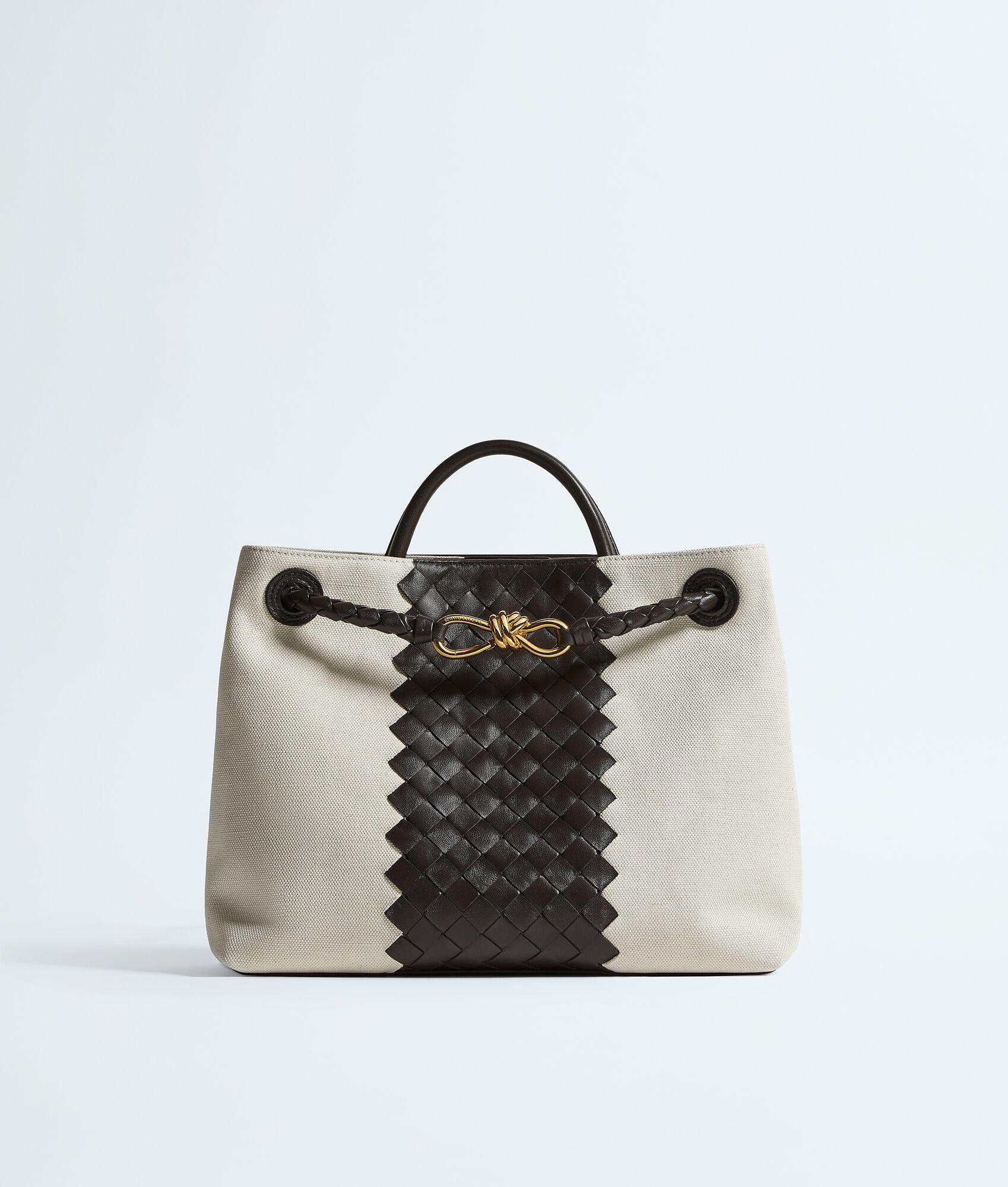 andiamo
                            
                            
                                andiamo by BOTTEGA VENETA