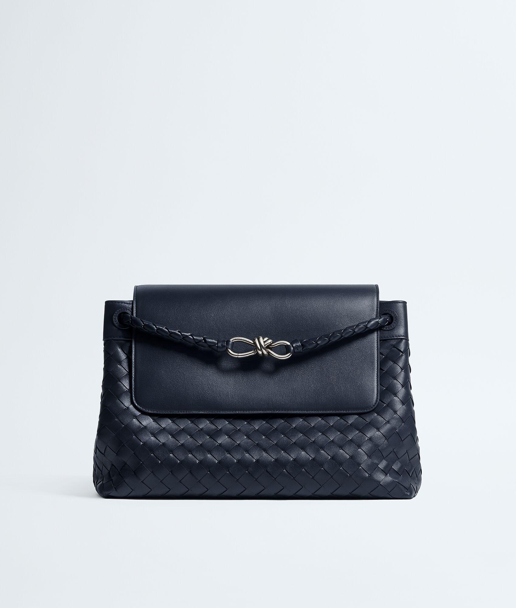 andiamo messenger
                            
                            
                                andiamo messenger by BOTTEGA VENETA