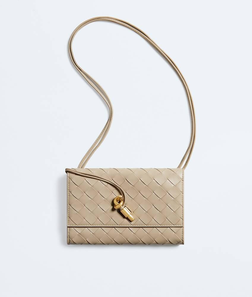 andiamo pouch on strap
                            
                            
                                andiamo pouch on strap by BOTTEGA VENETA
