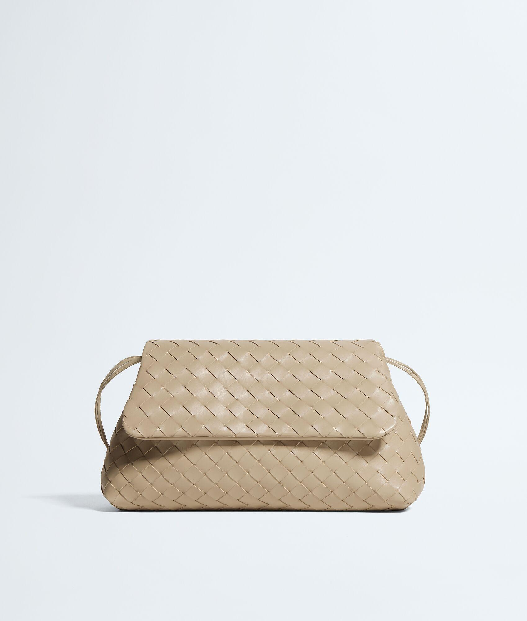 giorno
                            
                            
                                giorno by BOTTEGA VENETA