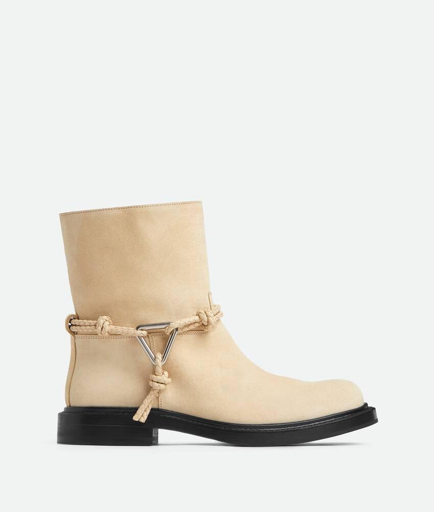 james ankle trunk
                            
                            
                                james ankle trunk by BOTTEGA VENETA