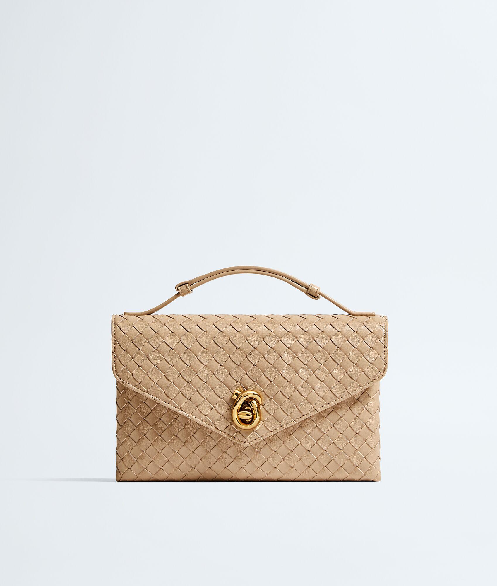 knot lock
                            
                            
                                knot lock by BOTTEGA VENETA