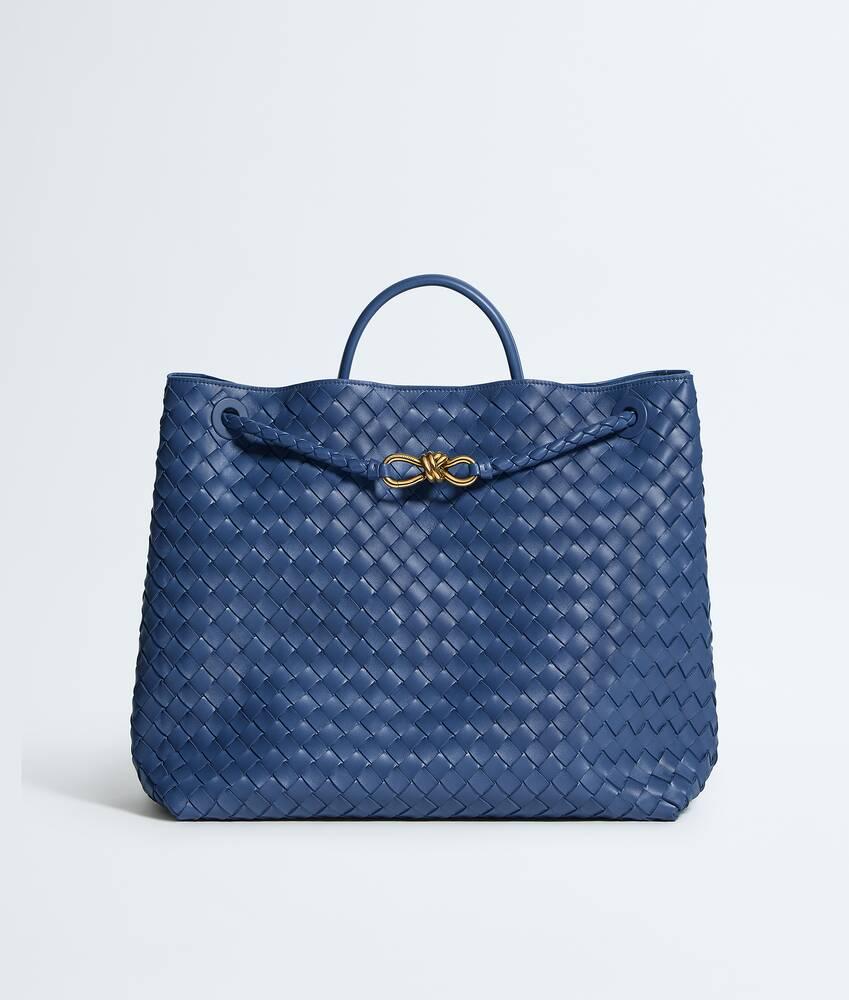 large andiamo
                            
                            
                                large andiamo by BOTTEGA VENETA