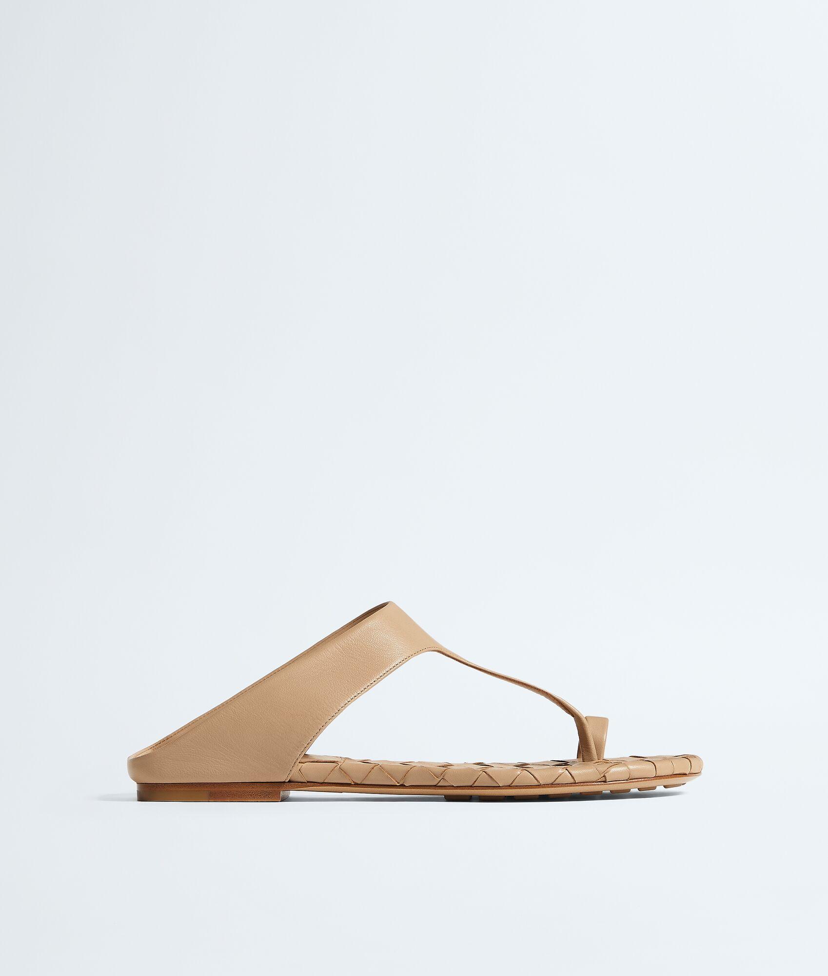 livia flat thong
                            
                            
                                livia flat thong by BOTTEGA VENETA
