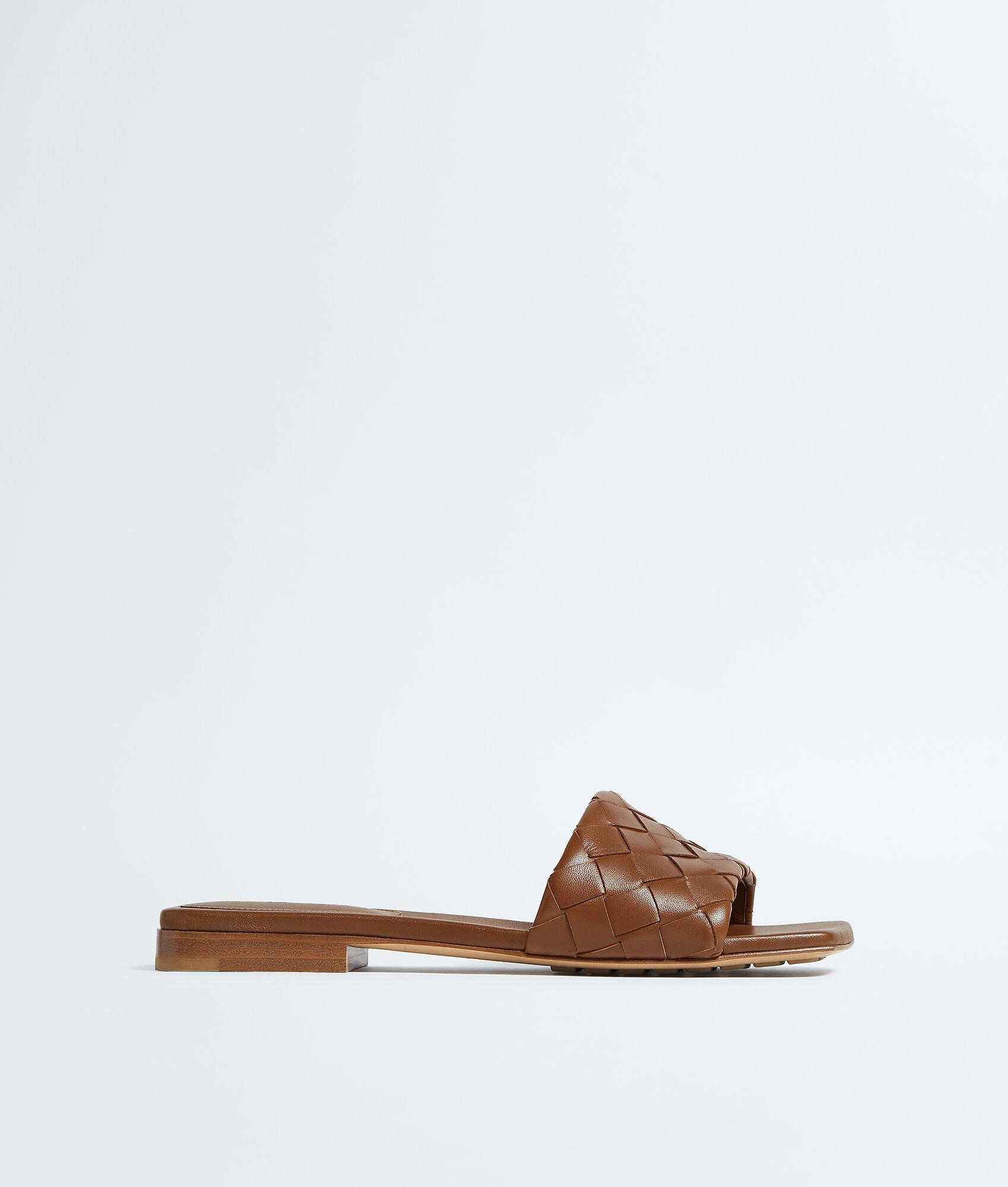 parco flat mule
                            
                            
                                parco flat mule by BOTTEGA VENETA