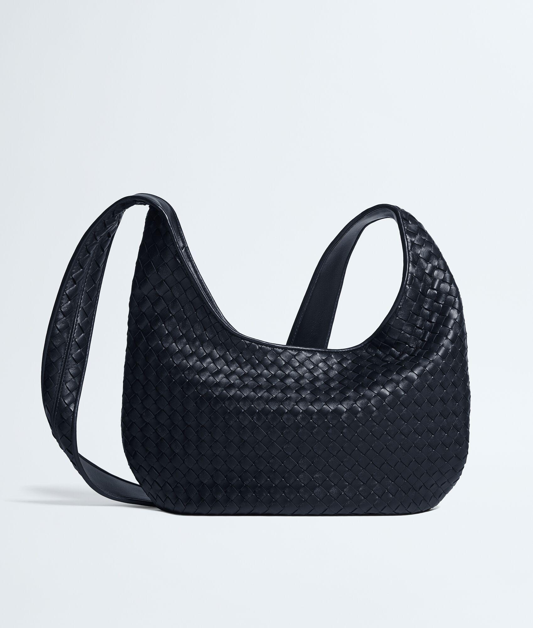 veneto
                            
                            
                                veneto by BOTTEGA VENETA