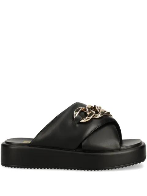 Mia slides by BUFFALO