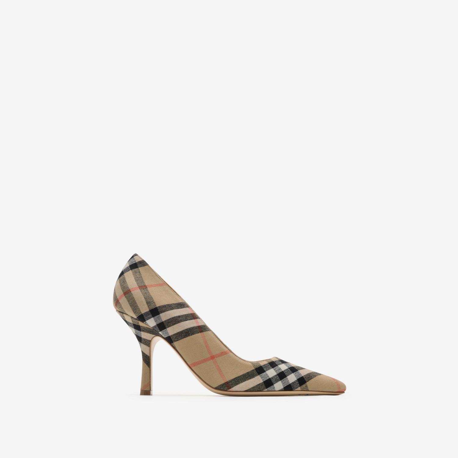 Check Dame Pumps​ by BURBERRY