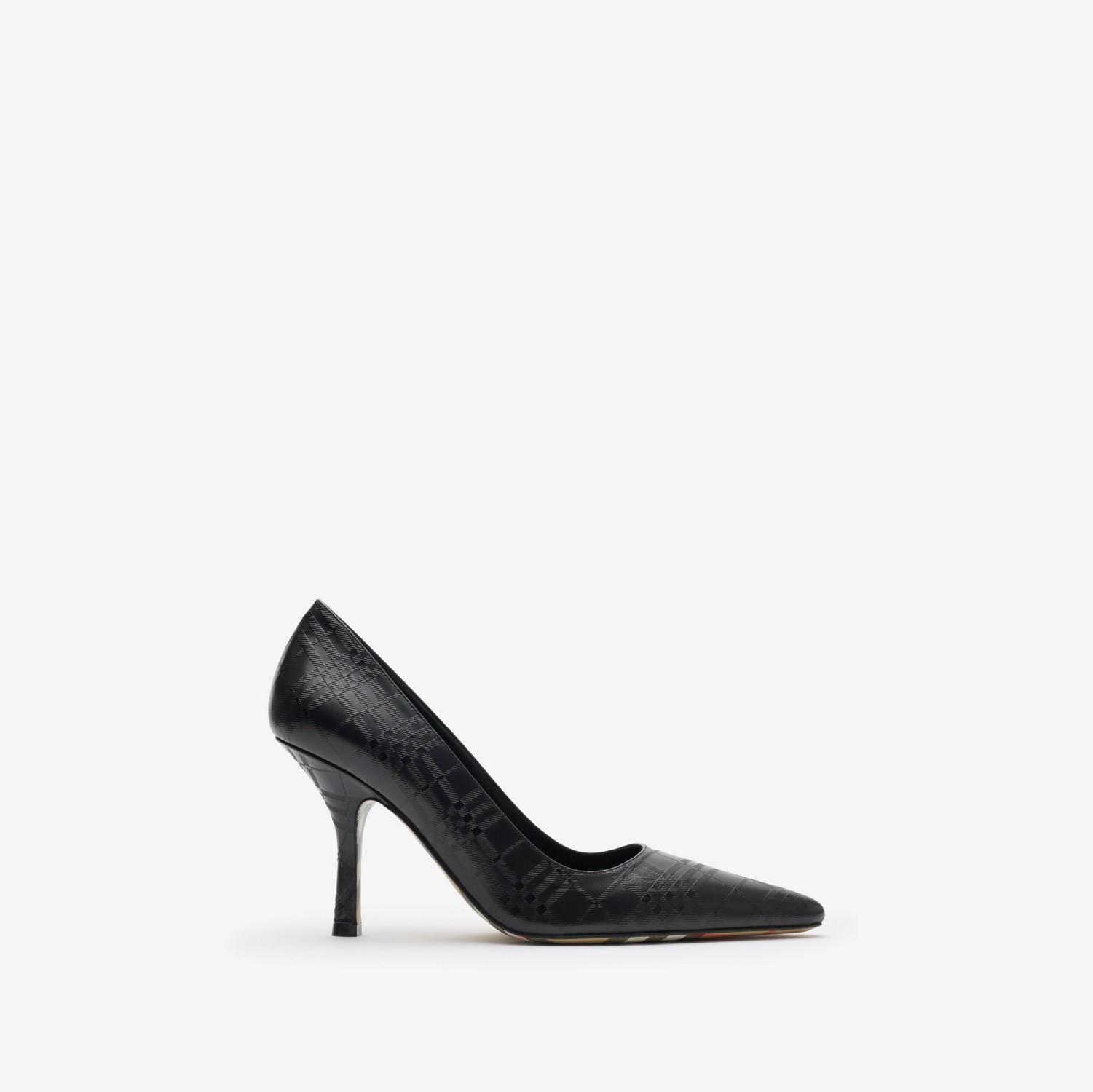 Check Leather Dame High Pumps by BURBERRY