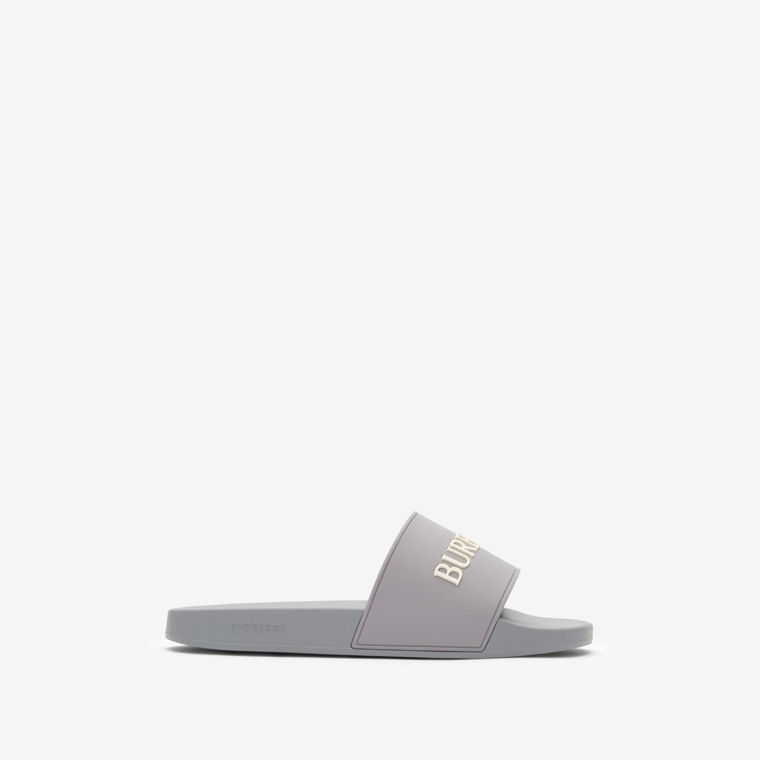 Logo Slides by BURBERRY