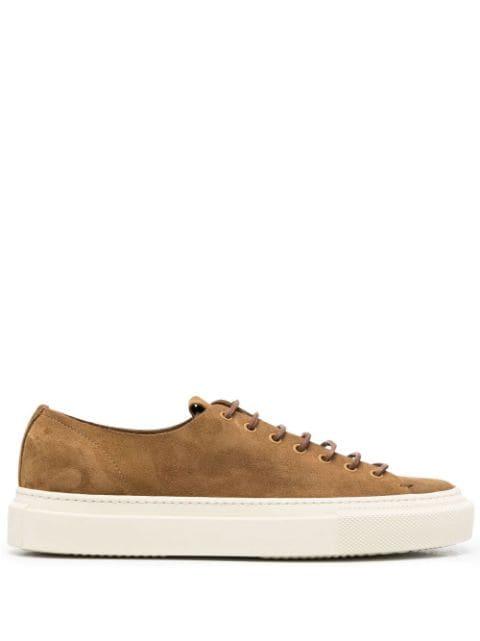 low-top contrasting sole sneakers by BUTTERO