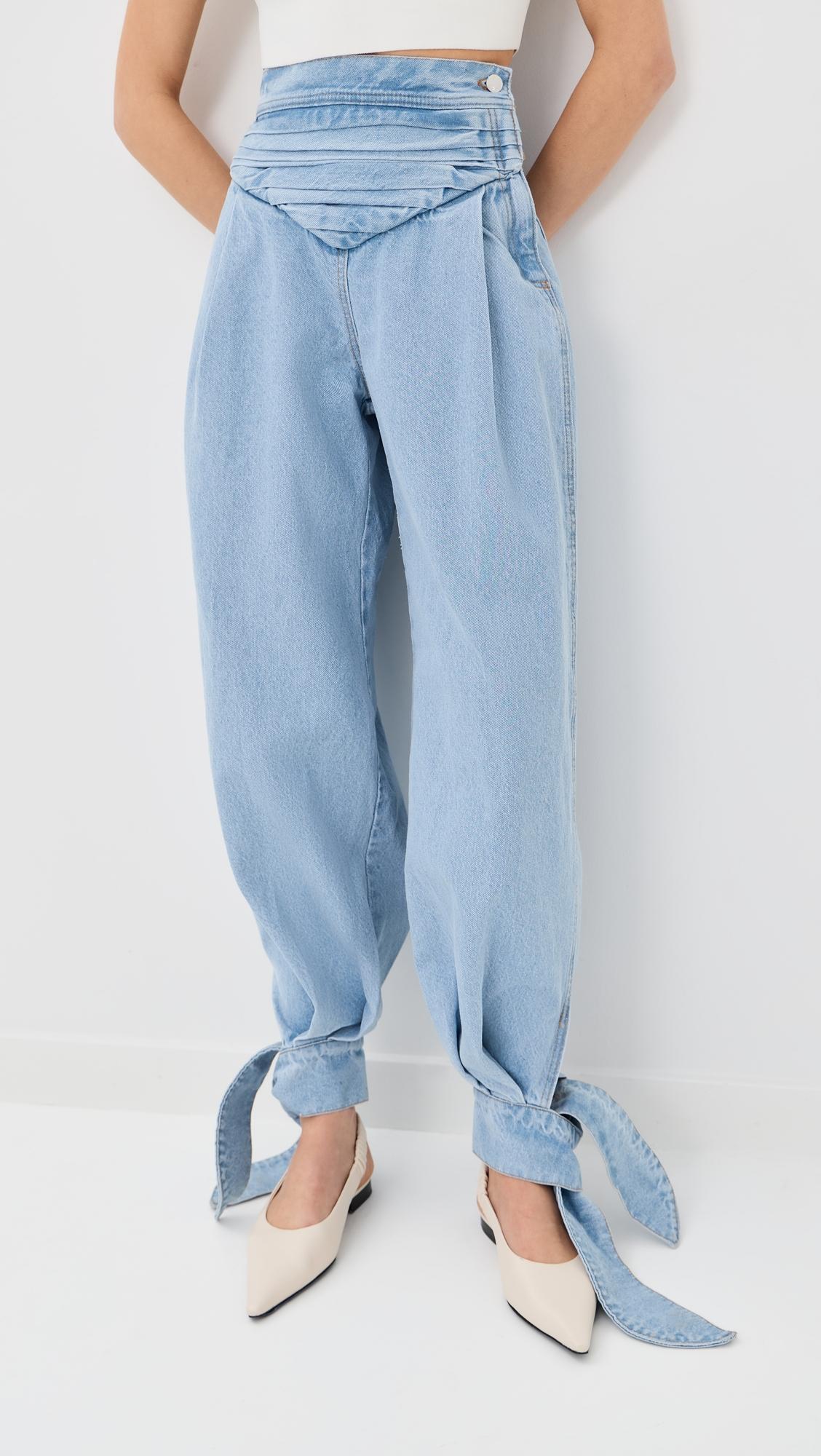 Ola Jeans by BY EFRAIN MOGOLLON