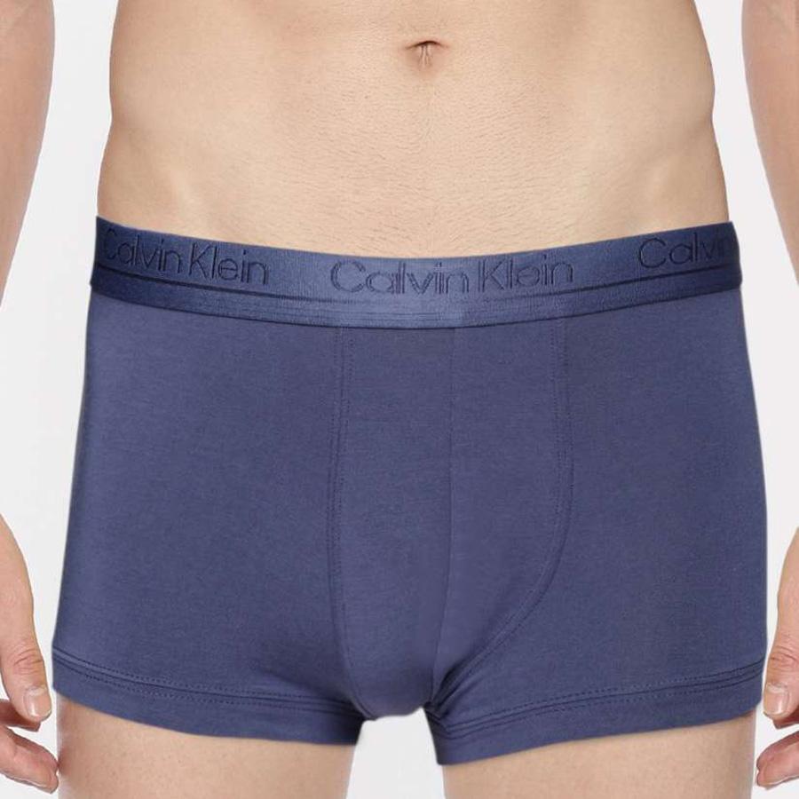 Calvin Klein Mens Solid Low-Rise Trunks by CALVIN KLEIN Calvin Klein Mens Solid Low-Rise Trunks by CALVIN KLEIN