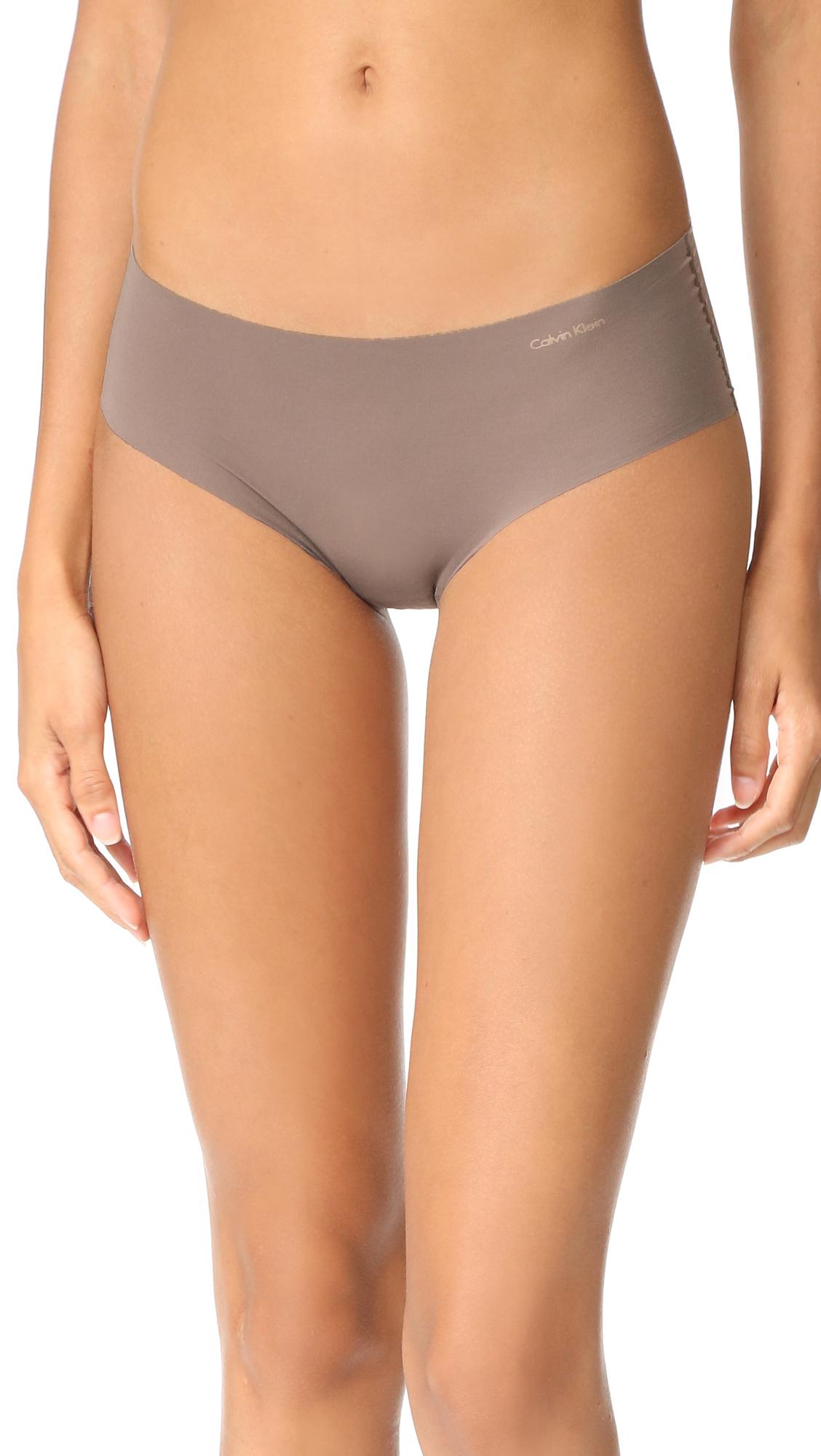 Invisibles Hipster Panties by CALVIN KLEIN