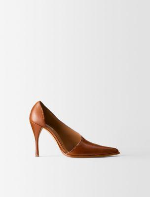 Rea Pump by CALVIN KLEIN