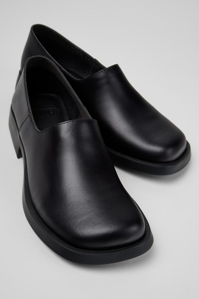 Donna Black Leather Moccasins for Women. by CAMPER