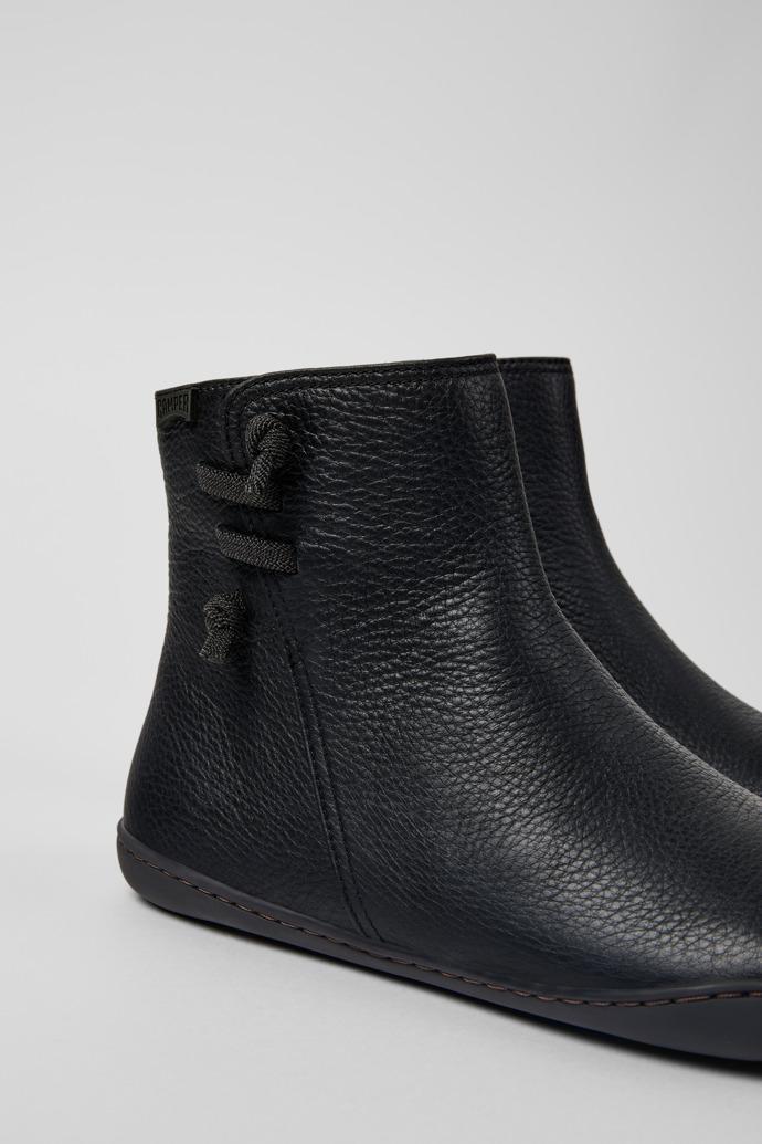 Peu Black Leather Ankle Boots for Women. by CAMPER