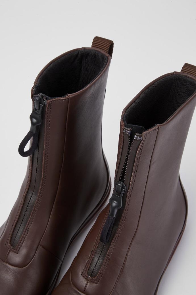 Peu Pista Brown leather zip boots by CAMPER