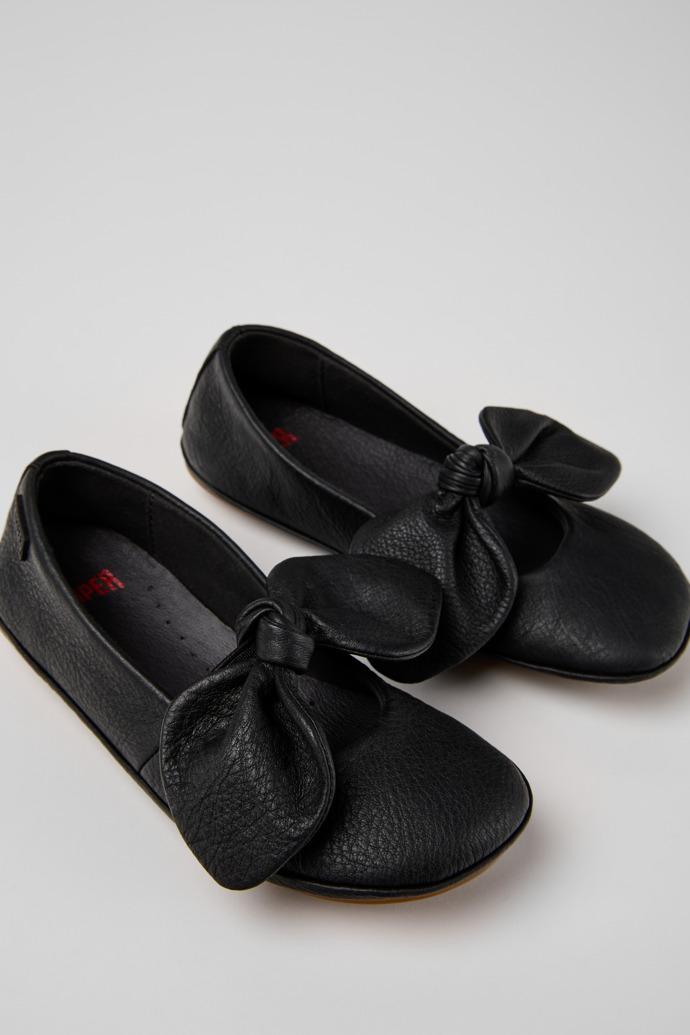 Right Nina Black Leather Ballerinas for Kids. by CAMPER