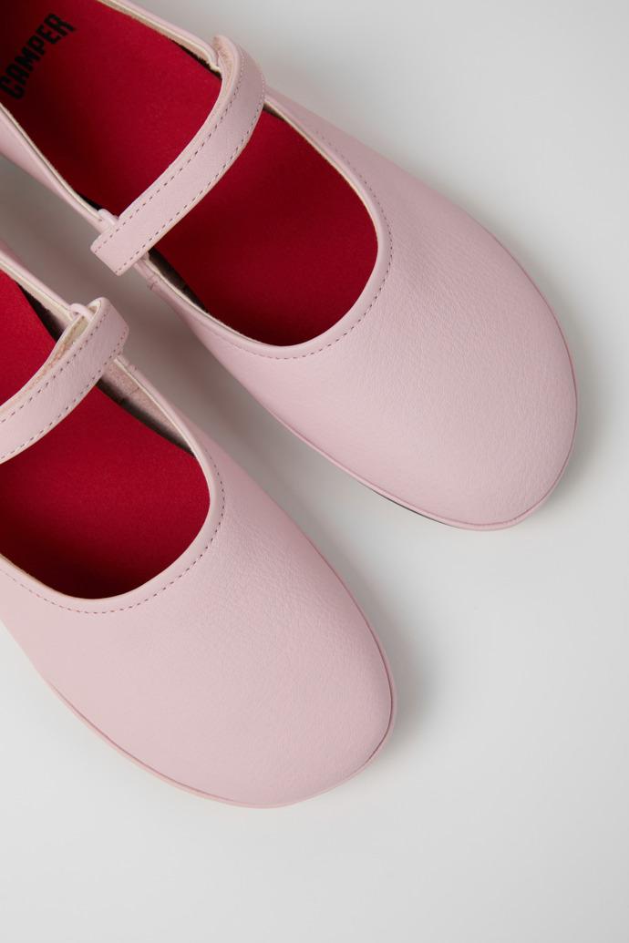 Right Nina Pink Leather Ballerinas for Women. by CAMPER