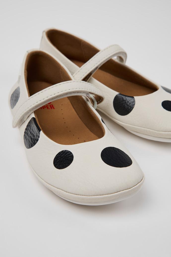 Twins White and Black Leather Ballerinas for kids. by CAMPER