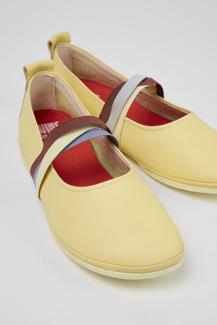 Twins Yellow Leather Ballerinas for Women. by CAMPER