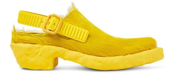 Venga clogs by CAMPERLAB