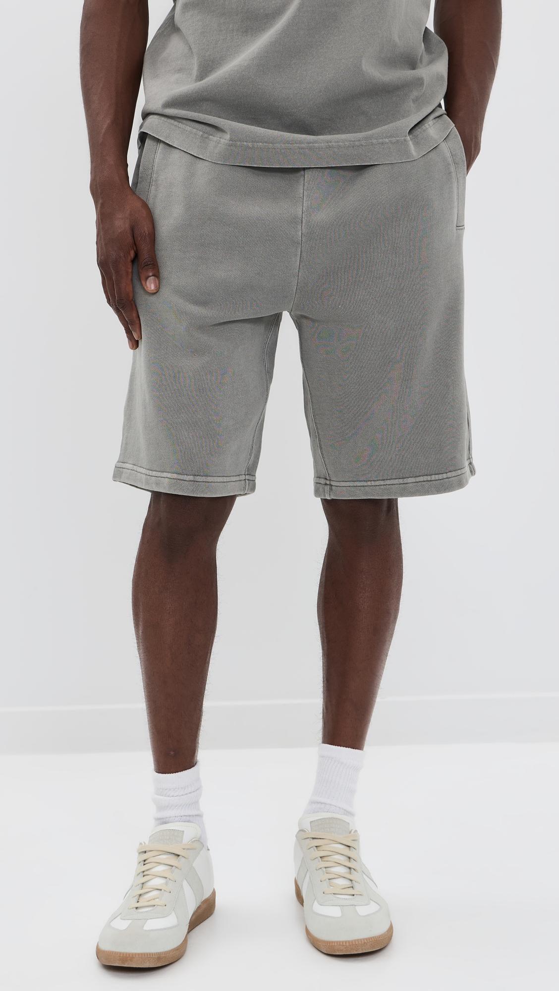 Nelson Sweat Shorts 10" by CARHARTT WIP