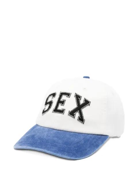 embroidered-detail cap by CARNE BOLLENTE