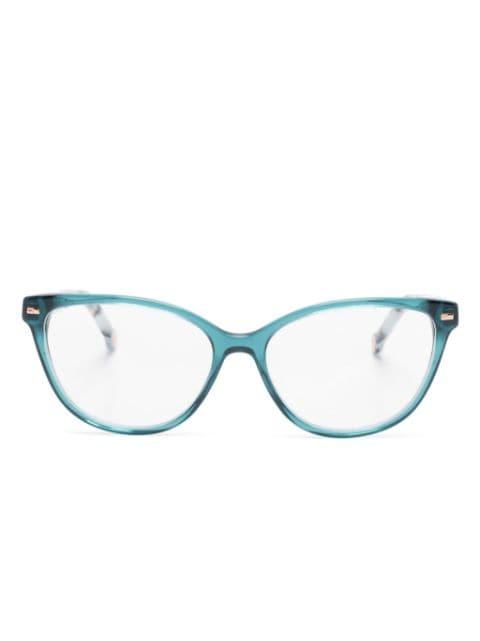 Her 0190 butterfly-frame glasses by CAROLINA HERRERA