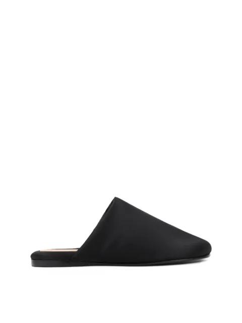 Garnier slippers by CARVEN