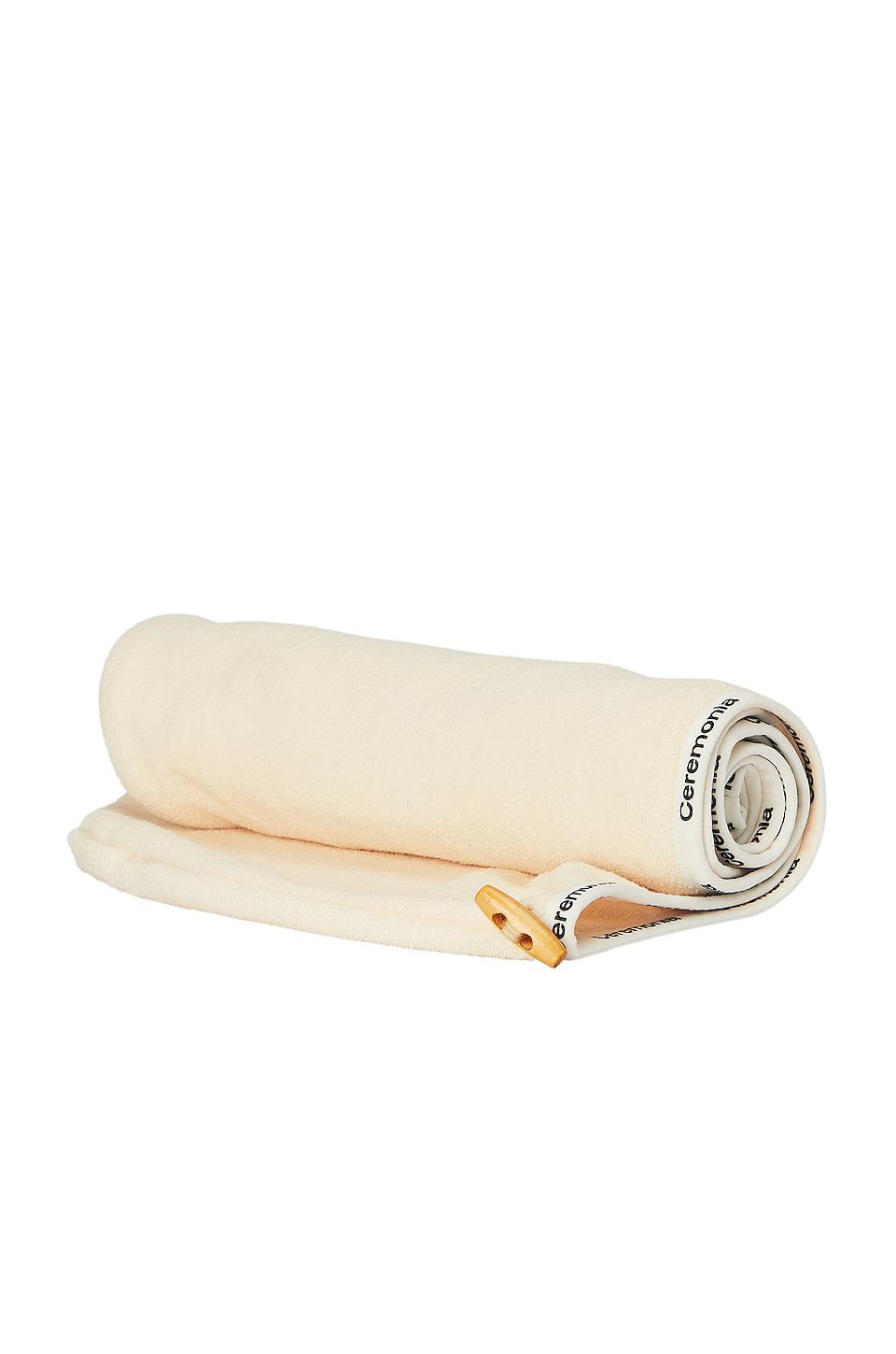 Ceremonia Microfiber Hair Towel in Cream by CEREMONIA