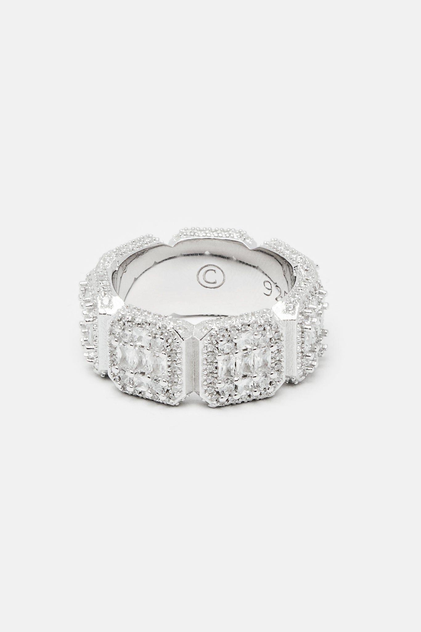 Clustered Ring by CERNUCCI