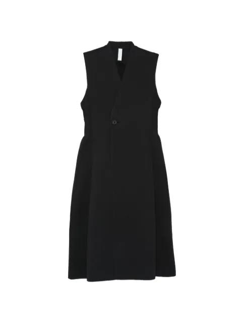 buttoned sleeveless long vest by CFCL