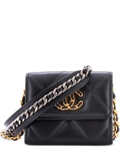 19 Card Holder on Chain Quilted Leather clutch bag by CHANEL 