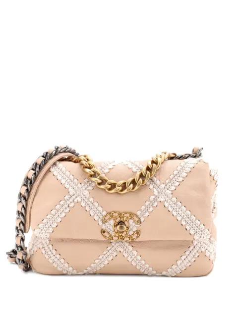 19 Flap Bag Crochet Quilted Calfskin Medium crossbody bag by CHANEL 