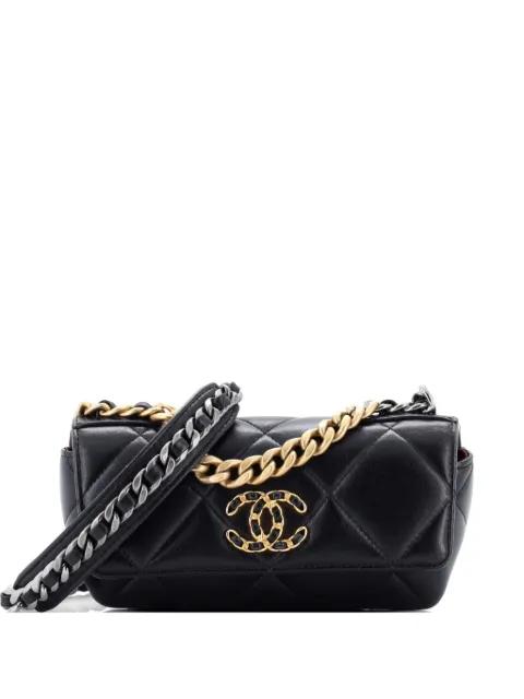 19 Glasses Case with Chain Quilted Goatskin clutch bag by CHANEL 