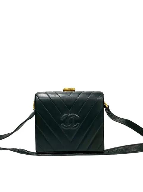1991-1994 CC Chevron Lambskin Box crossbody bag by CHANEL 