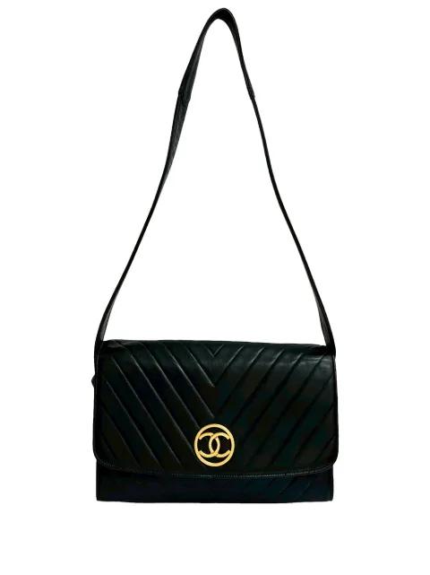 1991-1994 CC Chevron Lambskin Flap crossbody bag by CHANEL 