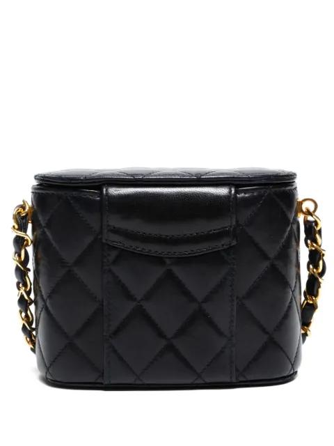 1991-1994 Matelassé chain shoulder bag by CHANEL 