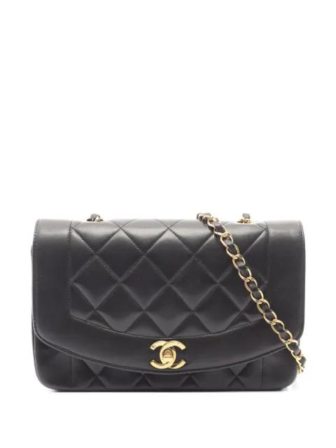 1994-1996 quilted shoulder bag by CHANEL 