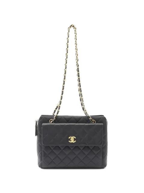 1996-1997 Matelasse quilted chain shoulder bag by CHANEL 1996-1997 Matelasse quilted chain shoulder bag by CHANEL