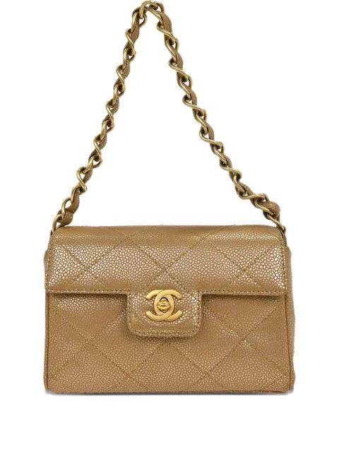 2000 caviar quilted handbag by CHANEL 