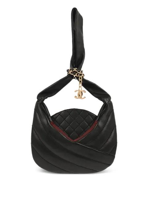 2003 quilted leather shoulder bag by CHANEL 