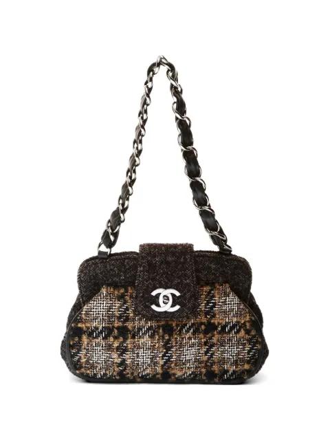 2005-2006 CC tweed shoulder bag by CHANEL 