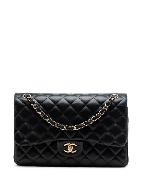 2010-2011 Jumbo Classic Lambskin Double Flap shoulder bag by CHANEL 