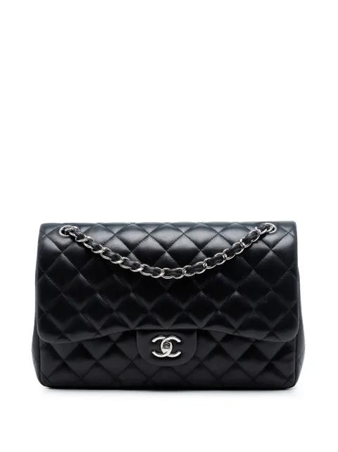2012 Jumbo Classic Lambskin Double Flap shoulder bag by CHANEL 